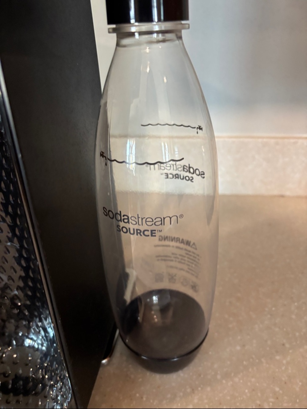 SodaStream Source Black Sparkling Water Maker - Picture 3 of 6